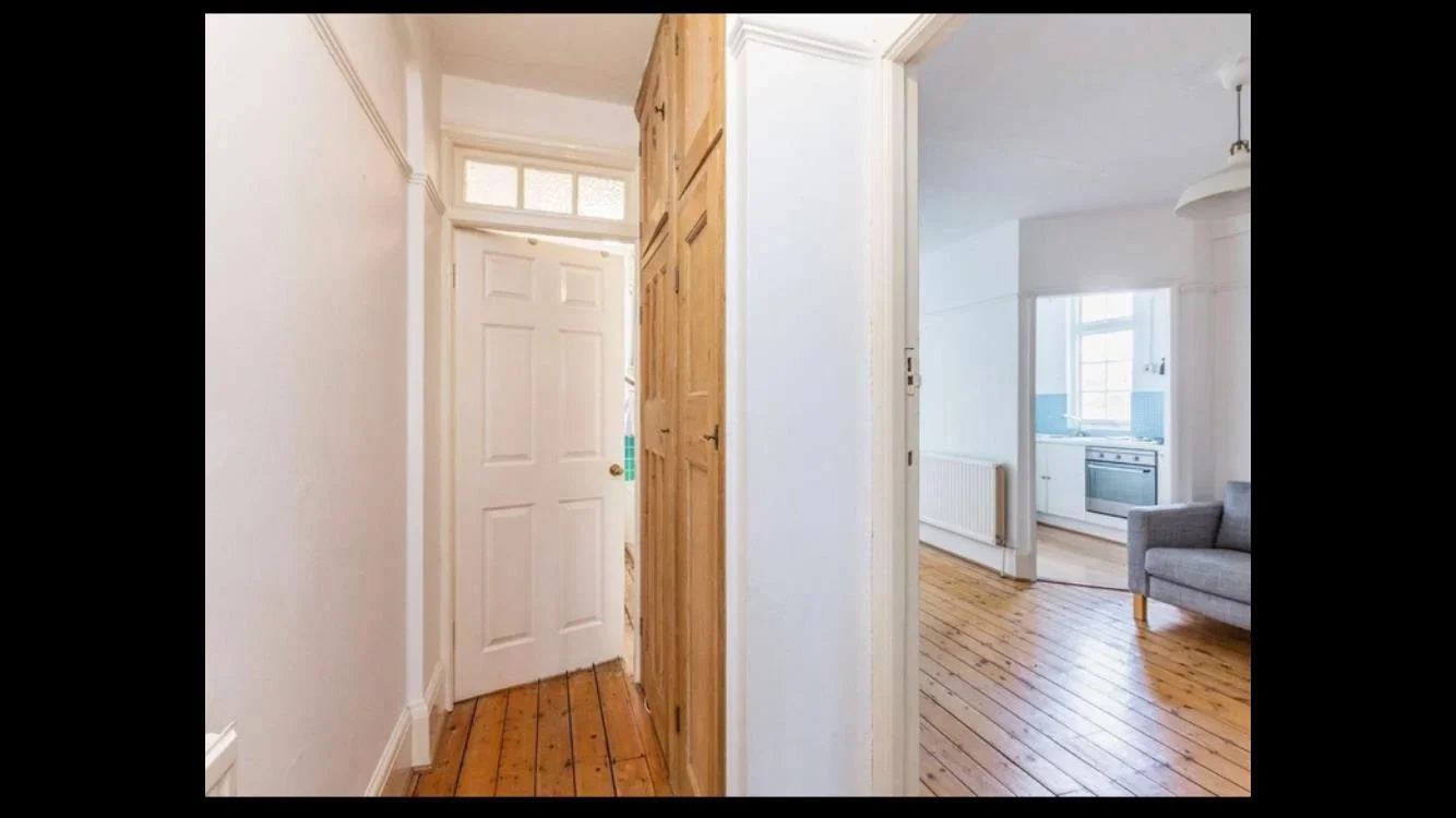 Flat Makepeace Avenue in Greater London