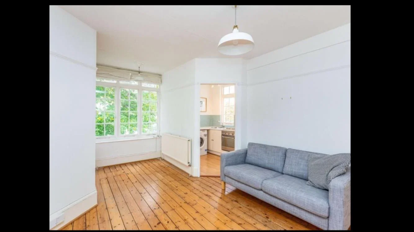 Flat Makepeace Avenue in Greater London