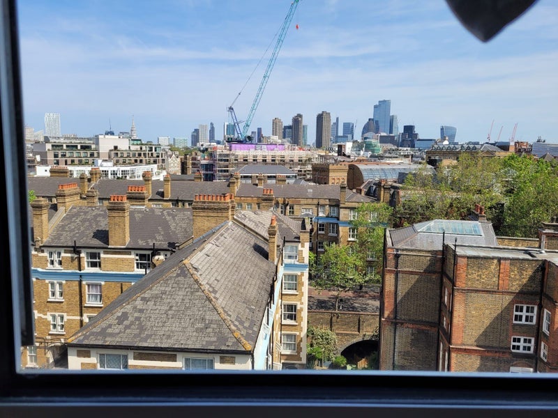 Room Mount Pleasant in Greater London