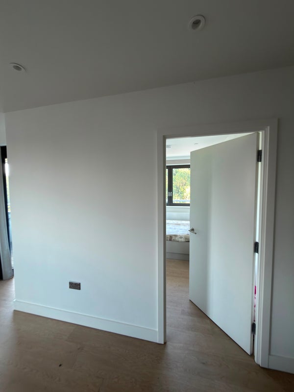 Room High Road Wembley in Greater London