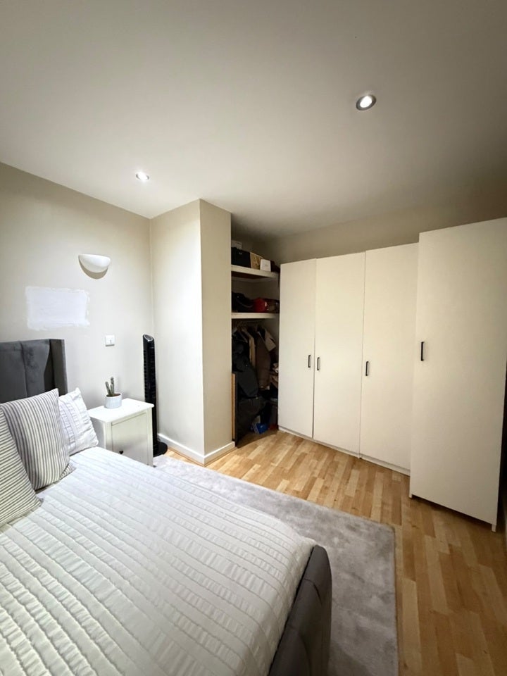 Room Plassy Road in Greater London