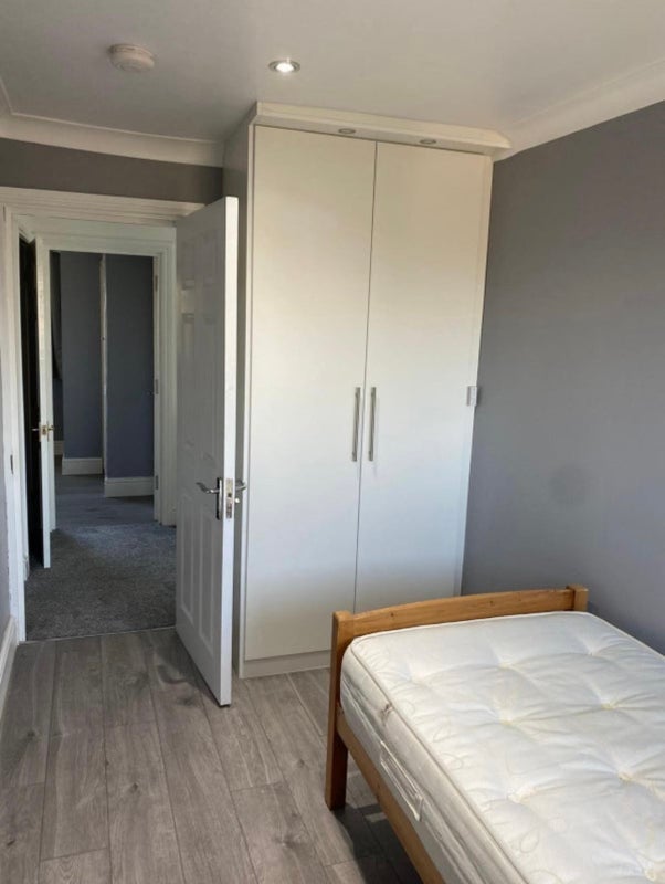 Room Denham Close in Maidenhead