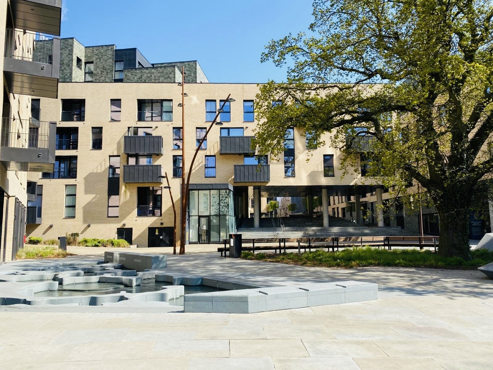 Flat Marconi Plaza in Chelmsford