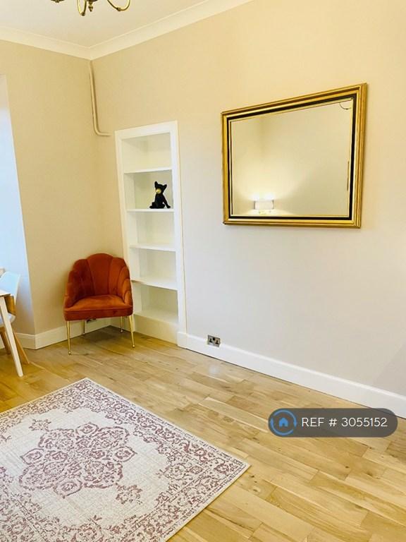 Flat Lindsay Road in City of Edinburgh