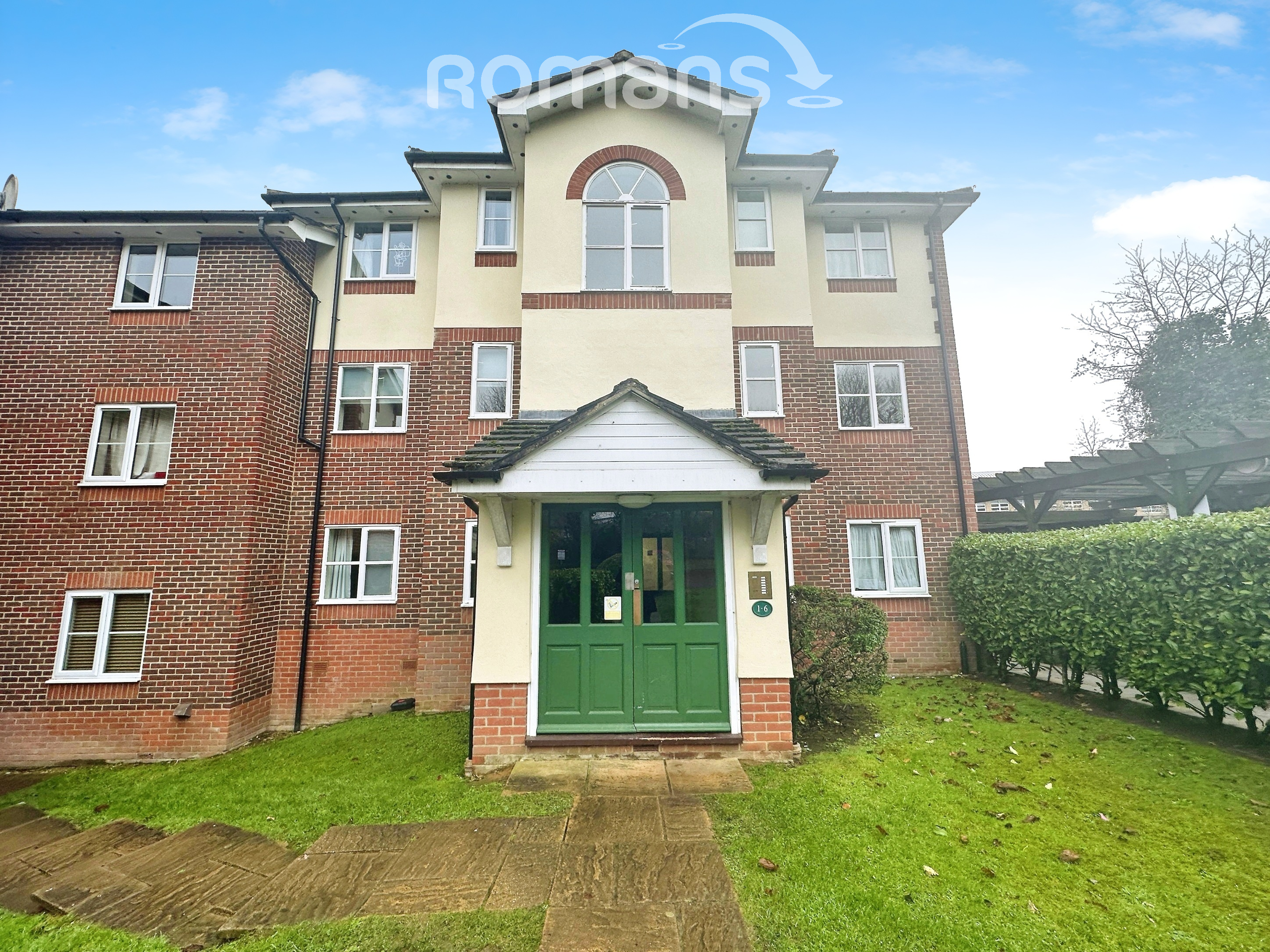 Flat Queen Alexandra Road in High Wycombe