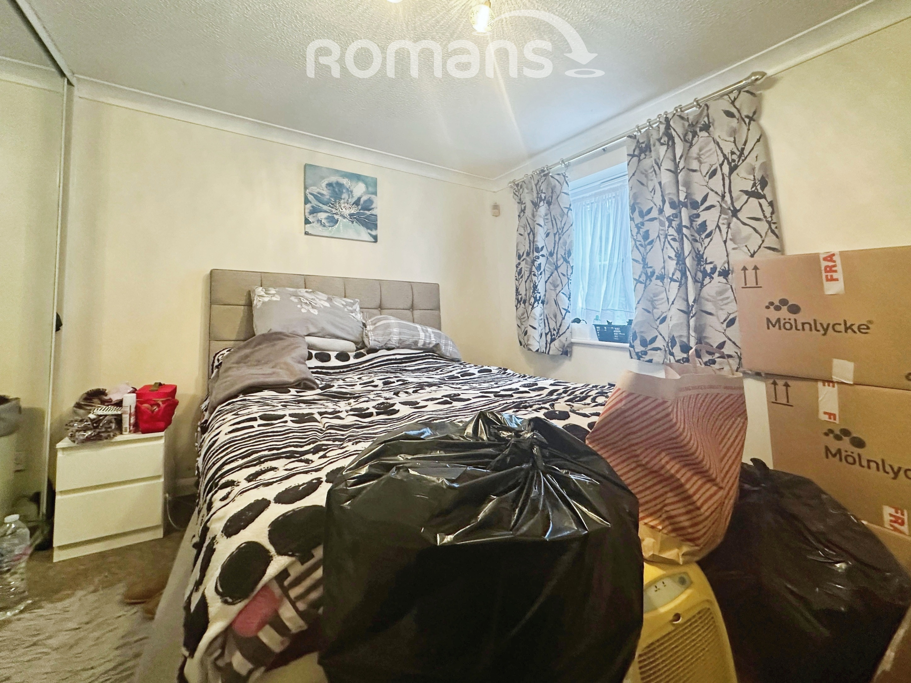Flat Queen Alexandra Road in High Wycombe