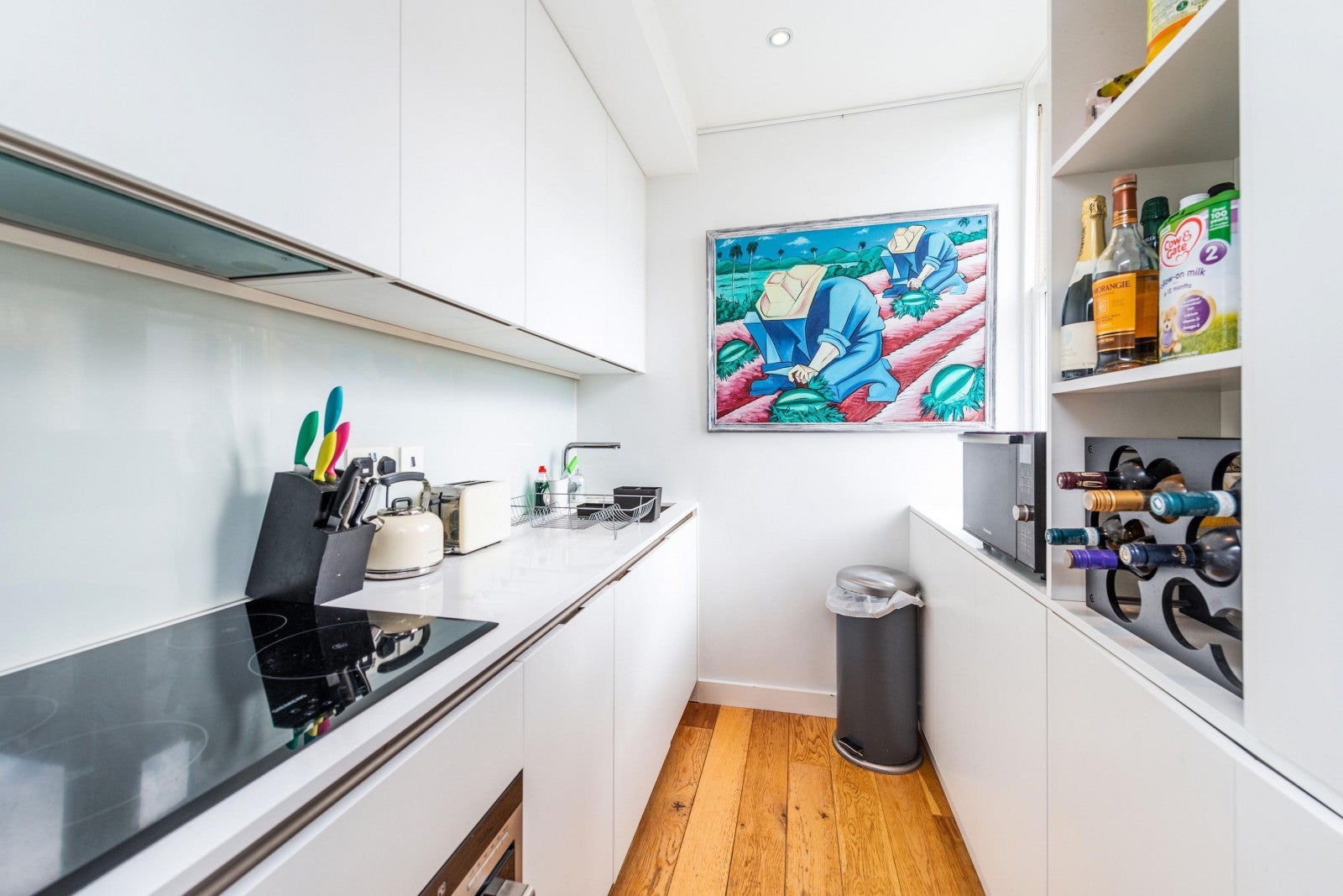 Flat Camera Place in Greater London
