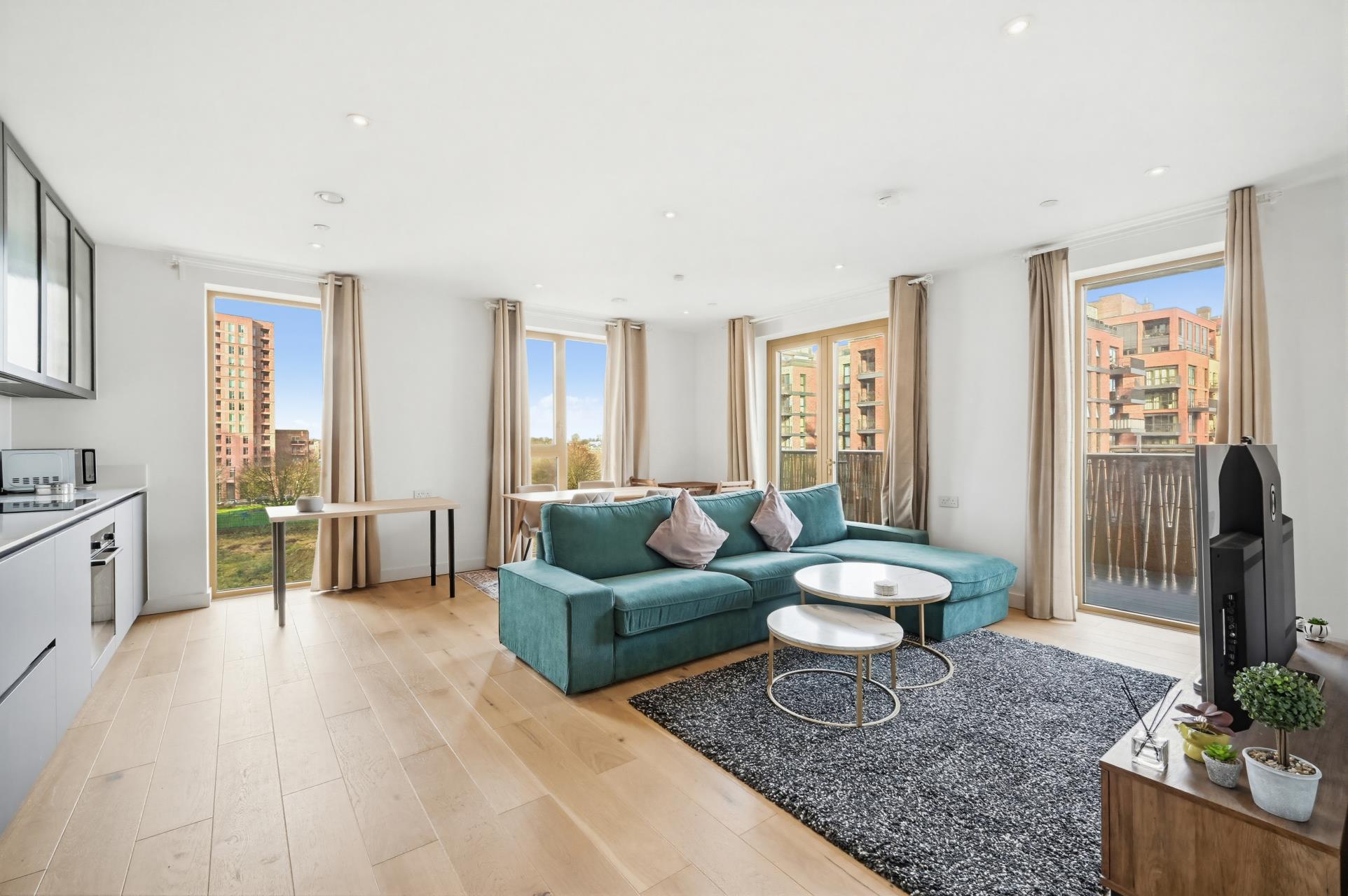 Flat Ashley Road in Greater London