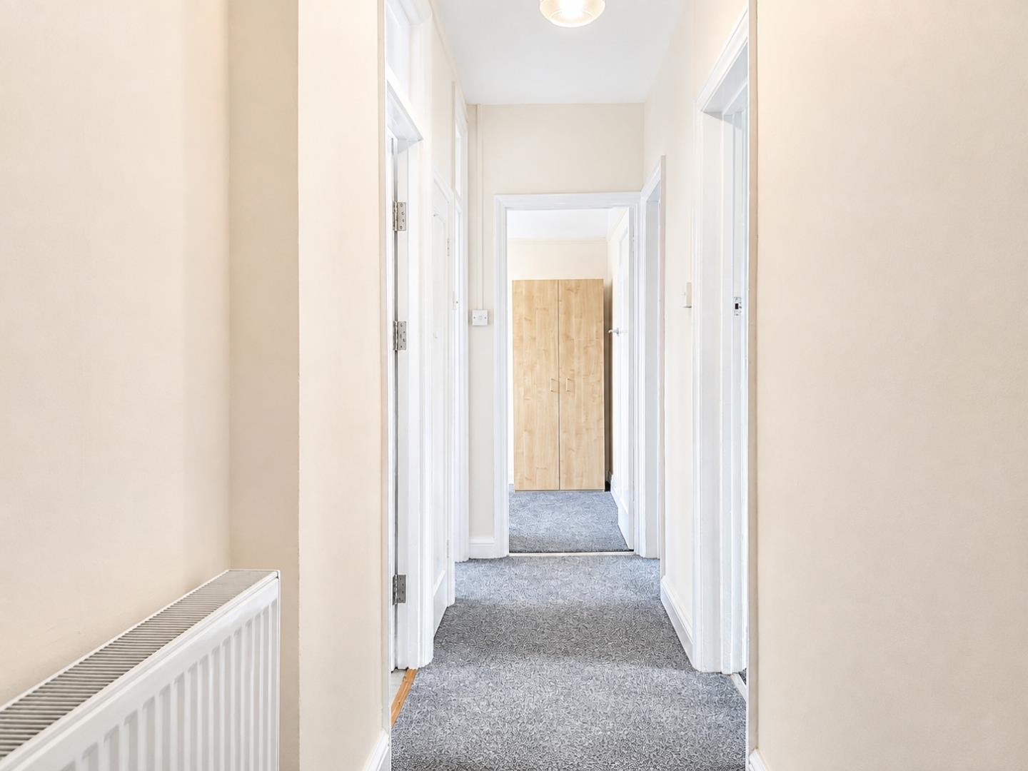 Flat Angel Road in Greater London