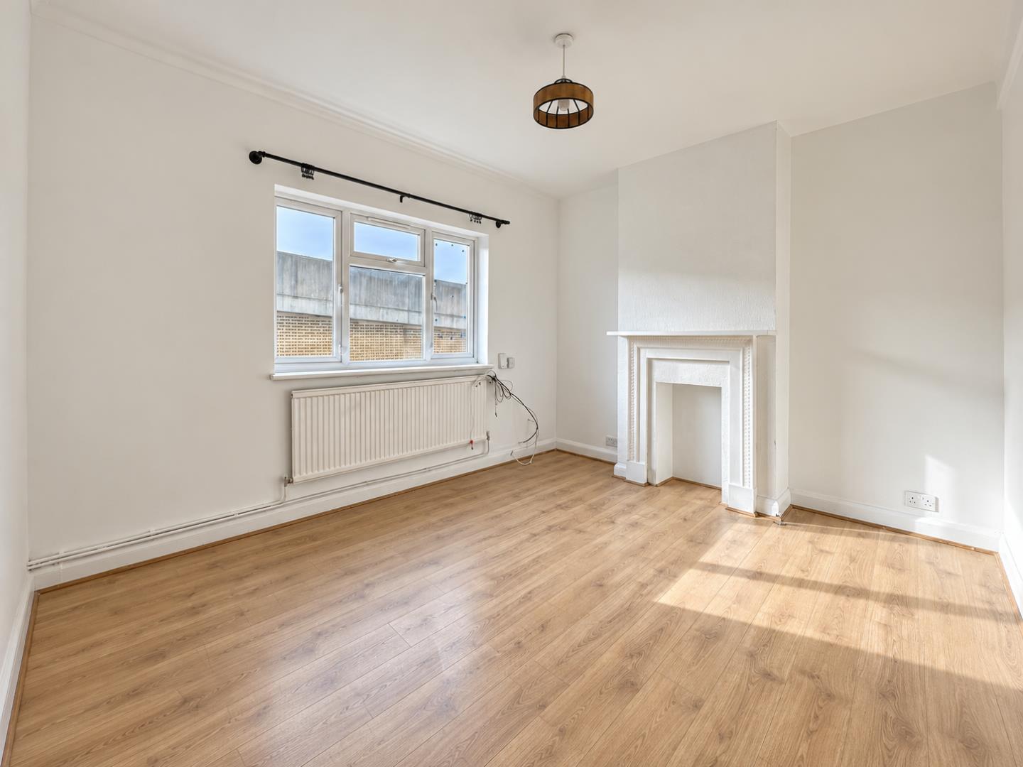 Flat Angel Road in Greater London