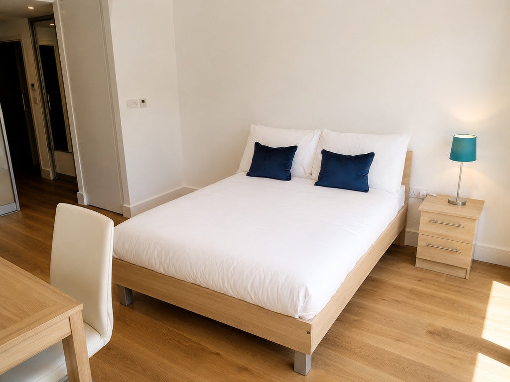 Flat Down Place in Greater London