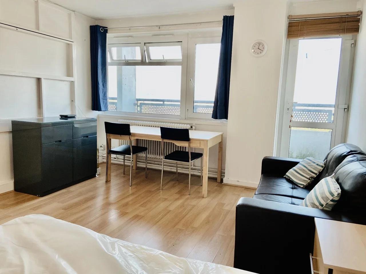Flat Weymouth Terrace in Greater London
