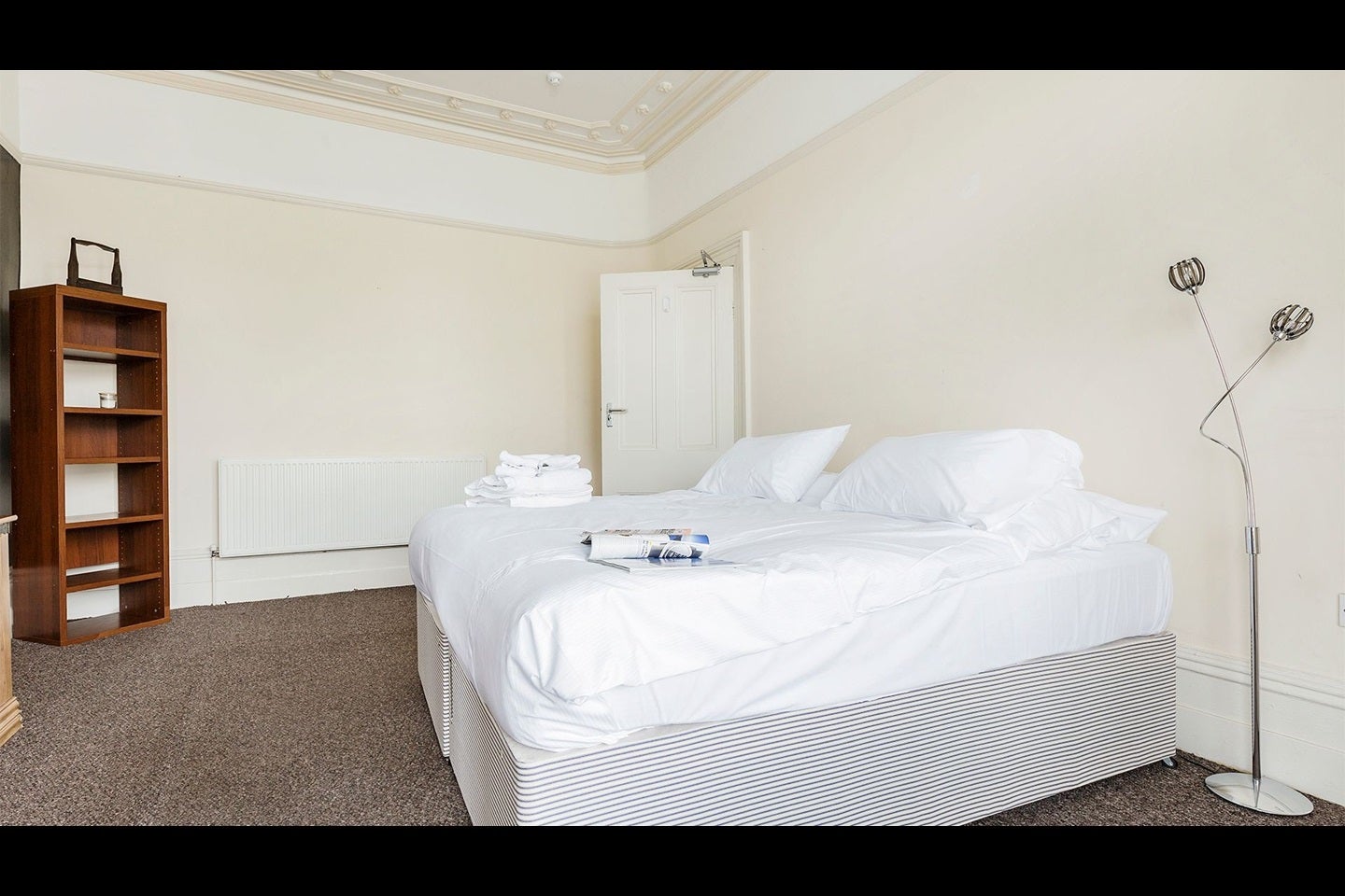 Room Edge Lane in Liverpool