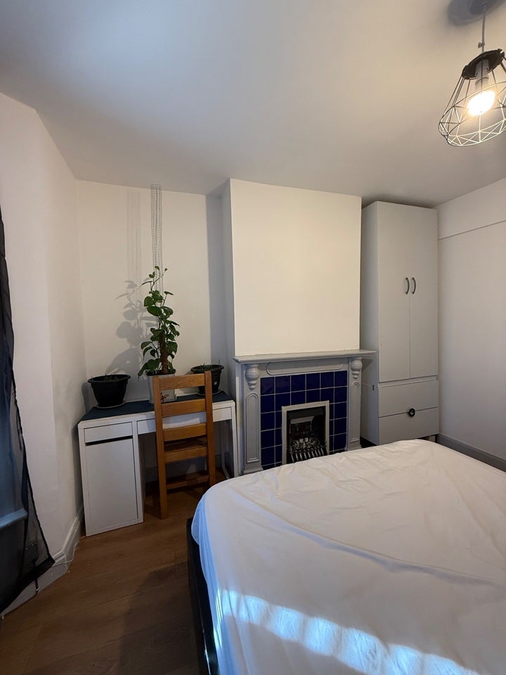 Room Milton Road in Grays