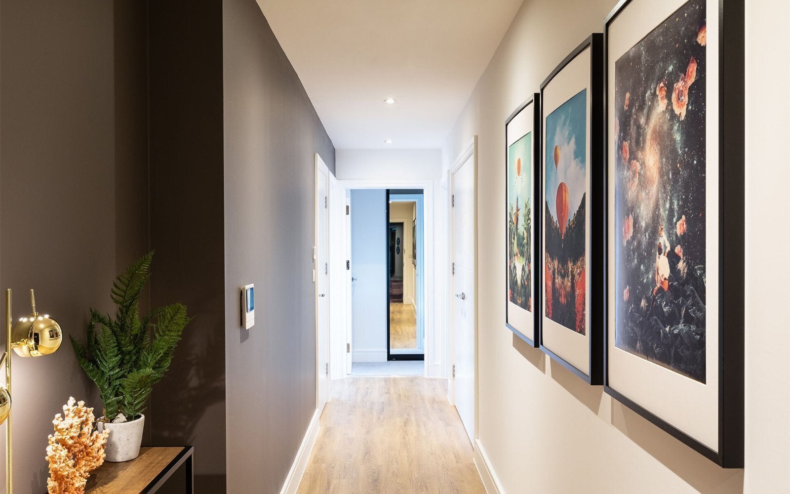 Flat Desborough Road in High Wycombe