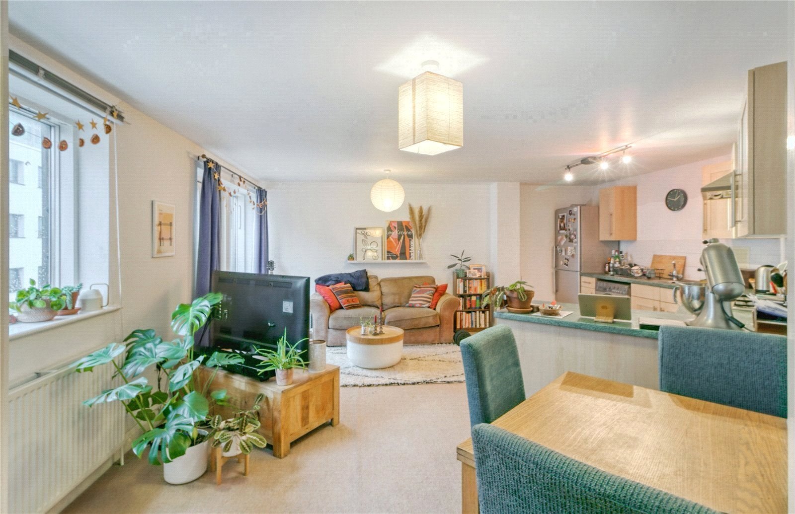Flat Holmes Road in Greater London