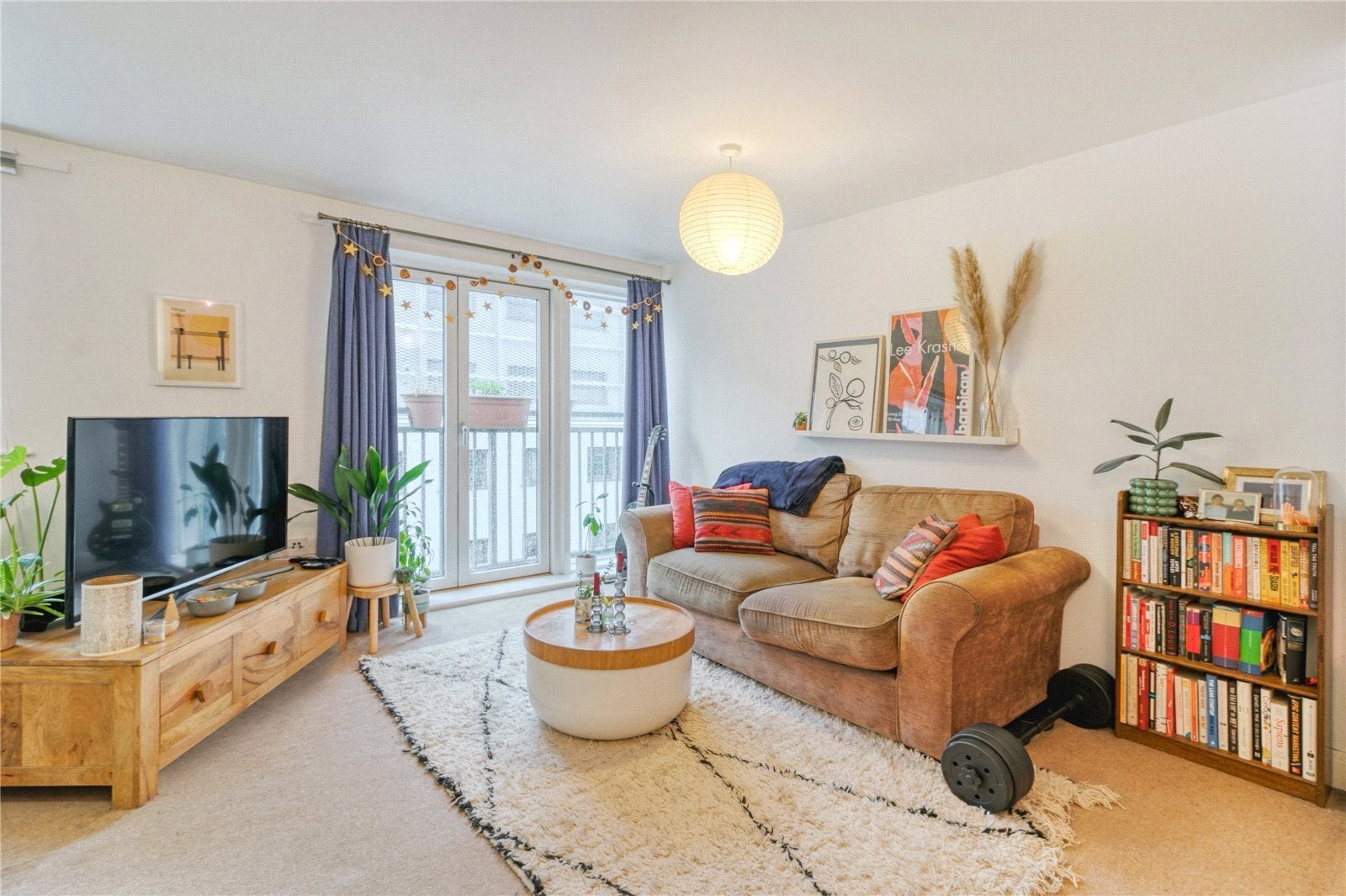 Flat Holmes Road in Greater London