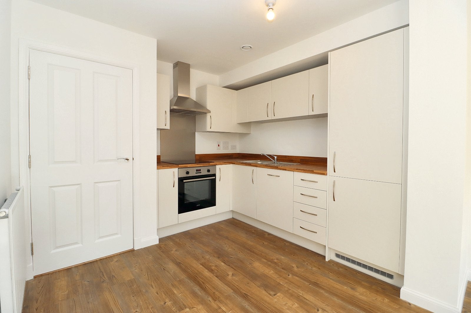 Flat Pitt Street in City of Edinburgh
