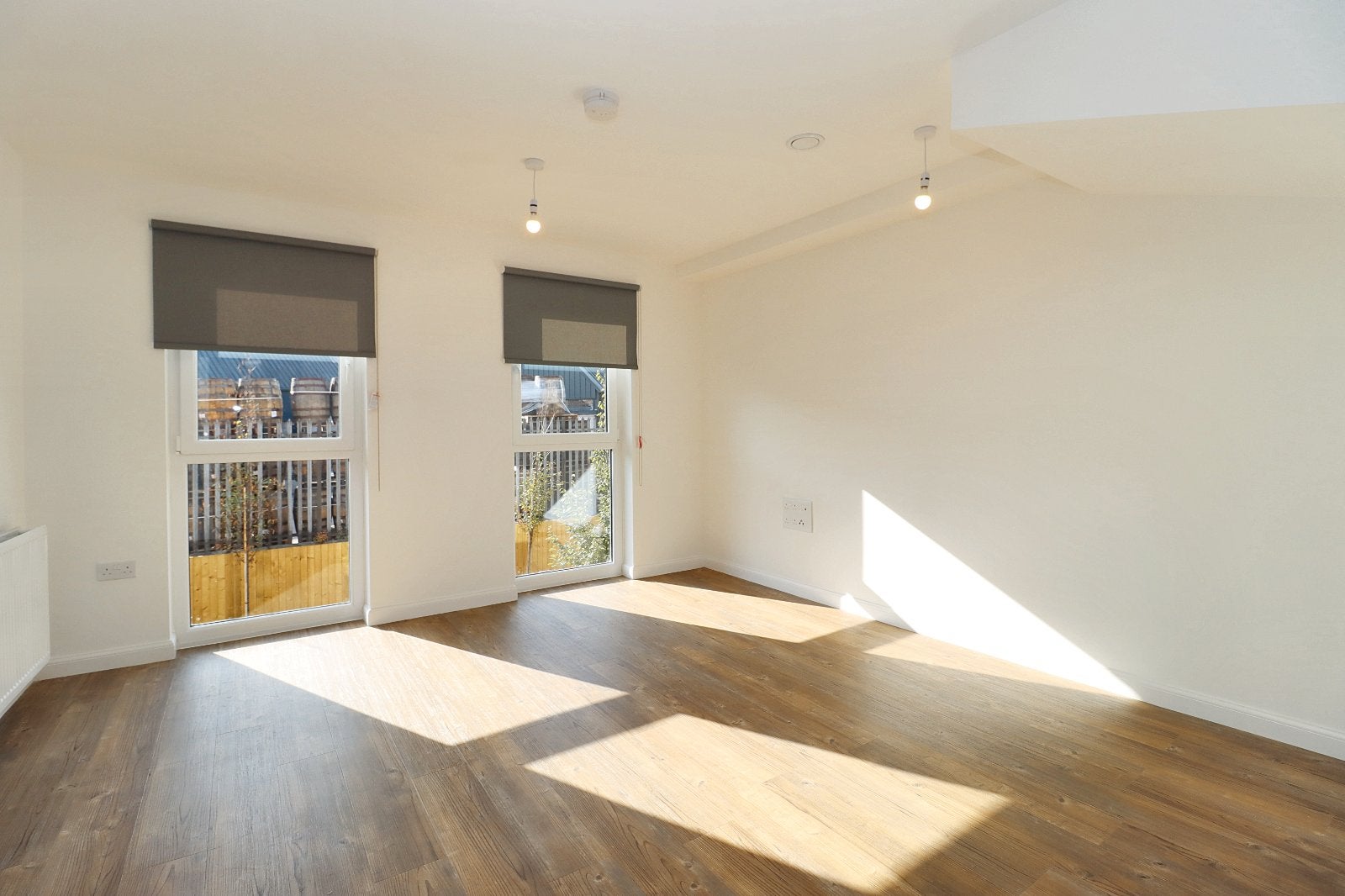 Flat Pitt Street in City of Edinburgh
