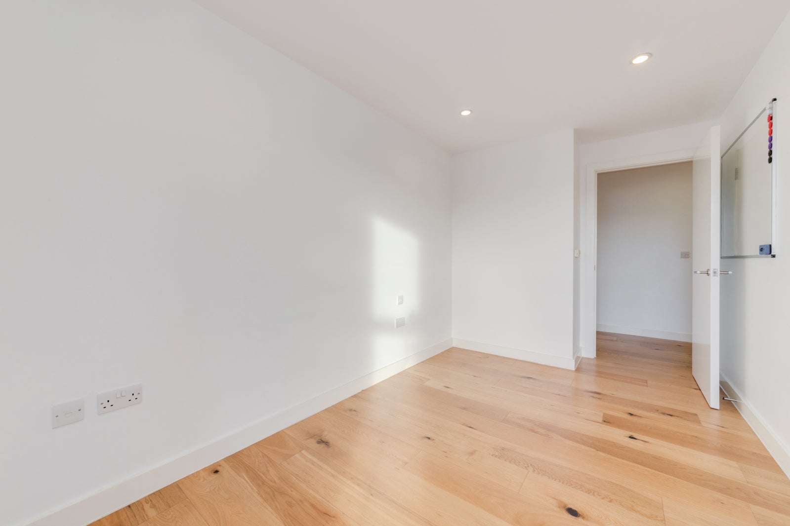 Flat River Gardens Walk in Greater London