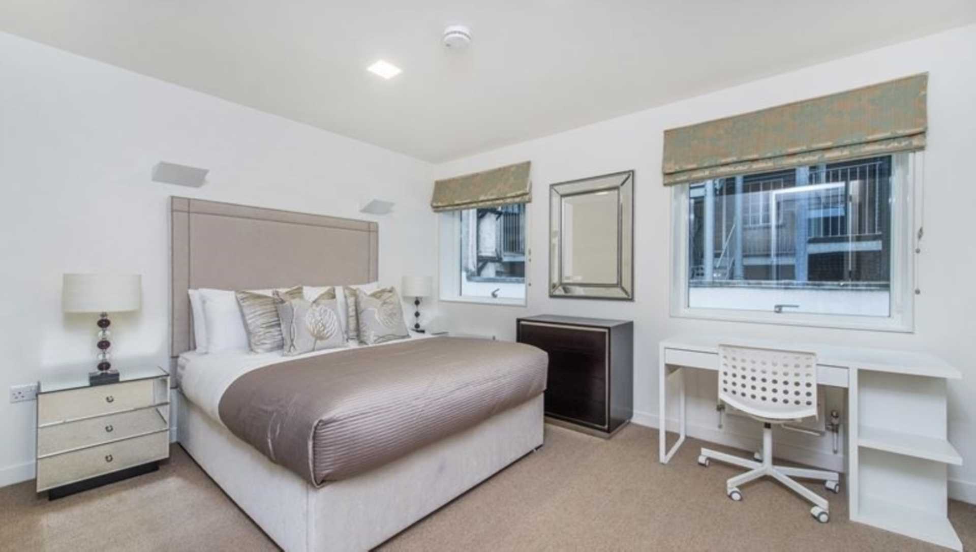 Flat Fulham Road in Greater London