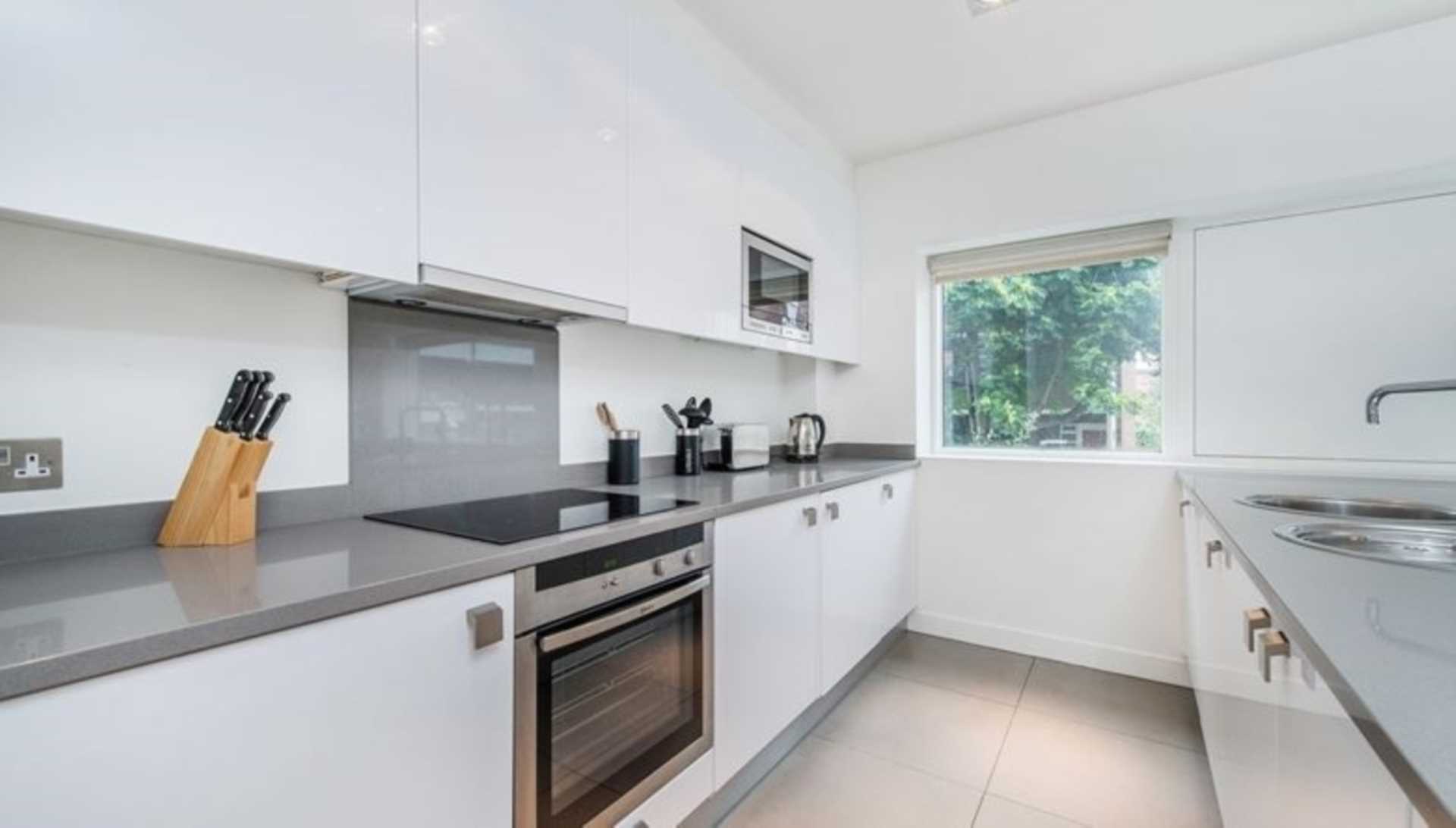 Flat Fulham Road in Greater London