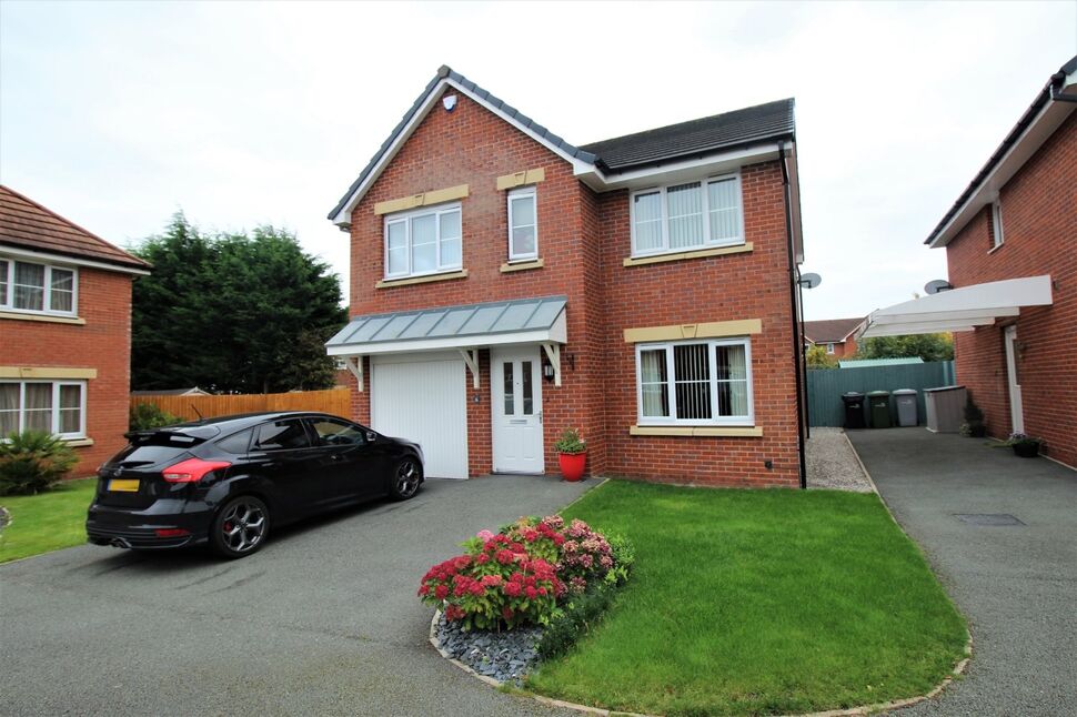 House Boreay Close in Middlewich