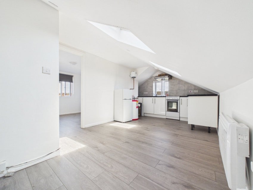 Flat Gresham Road in Borough of Spelthorne