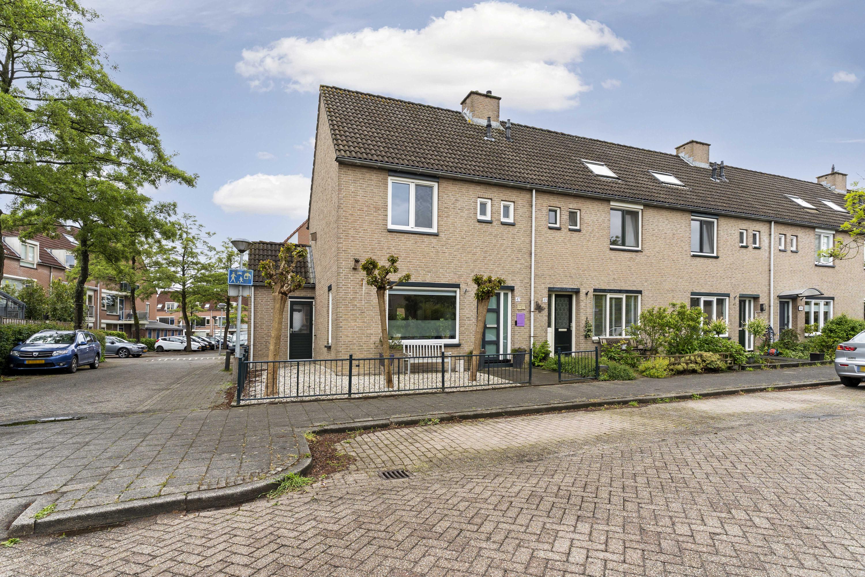 Huis Eierlanden 47 in Huizen