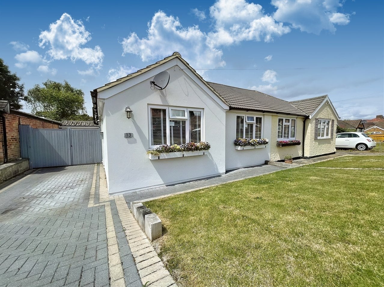 House Felton Close in London
