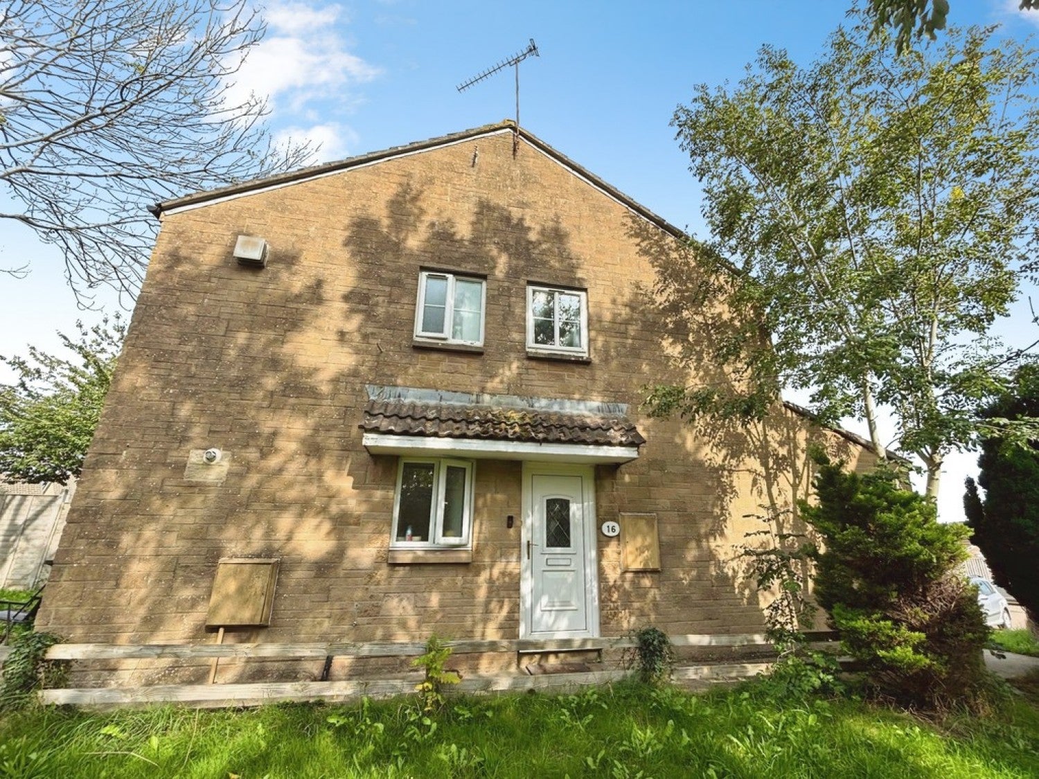 Flat Lufton Way in Yeovil