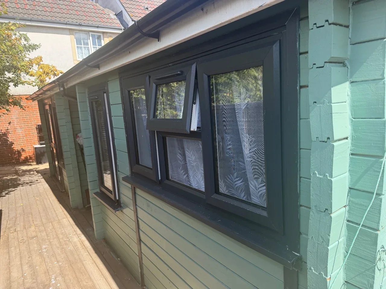 Flat Waterside Close in Greater London