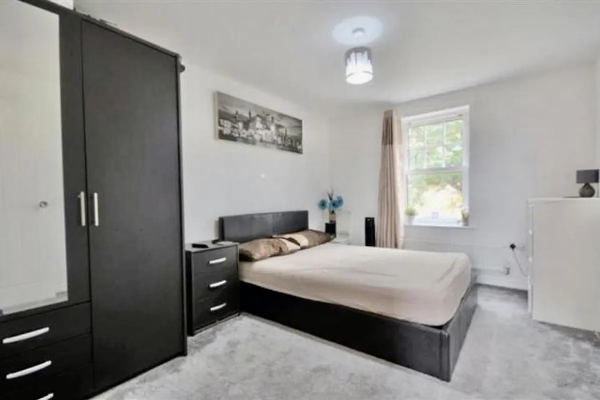 Flat Webber Street in Reigate and Banstead