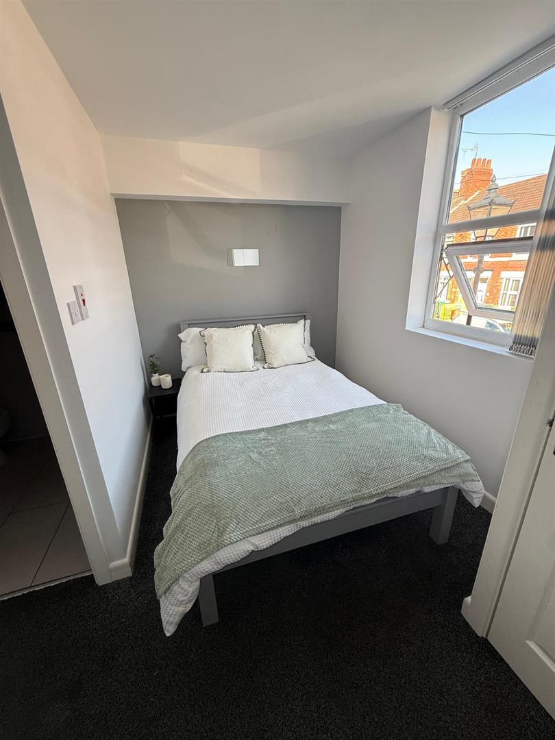 Room Northumberland Road in Coventry
