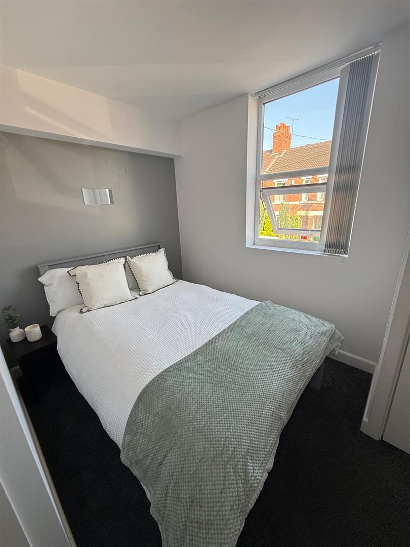 Room Northumberland Road in Coventry