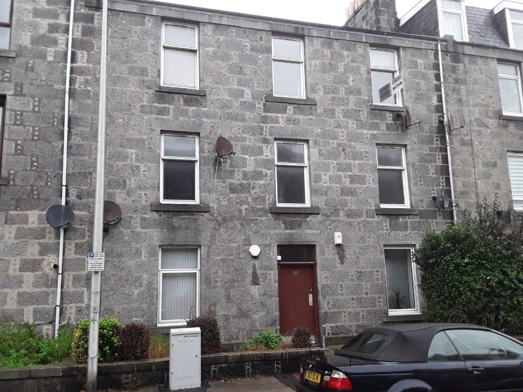 Flat Summerfield Terrace in Aberdeen City