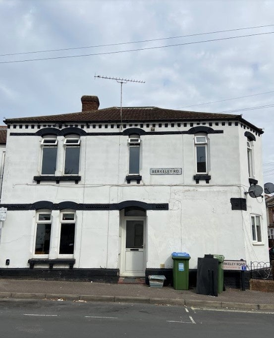 Flat Milton Road in Southampton