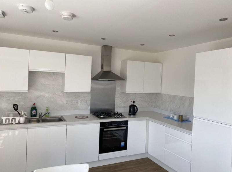 Flat Muirhouse Drive in City of Edinburgh