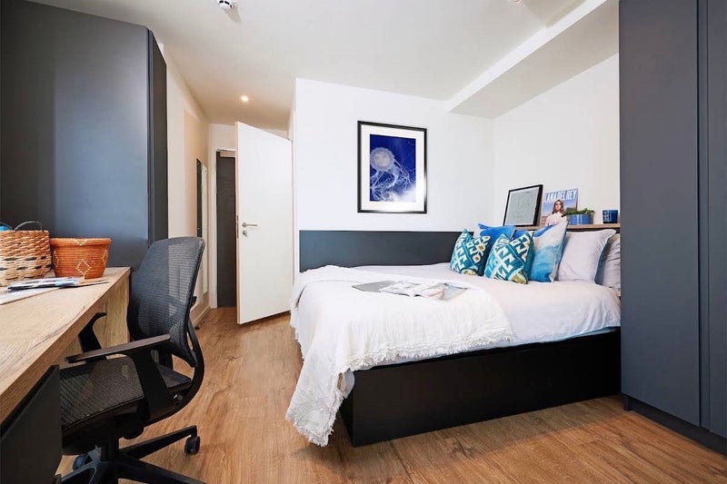 Flat The Quadrant in Coventry