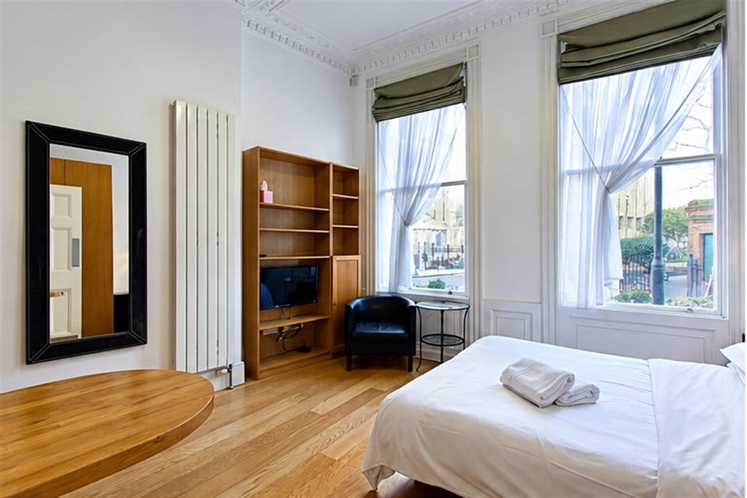 Flat Cartwright Gardens in Greater London