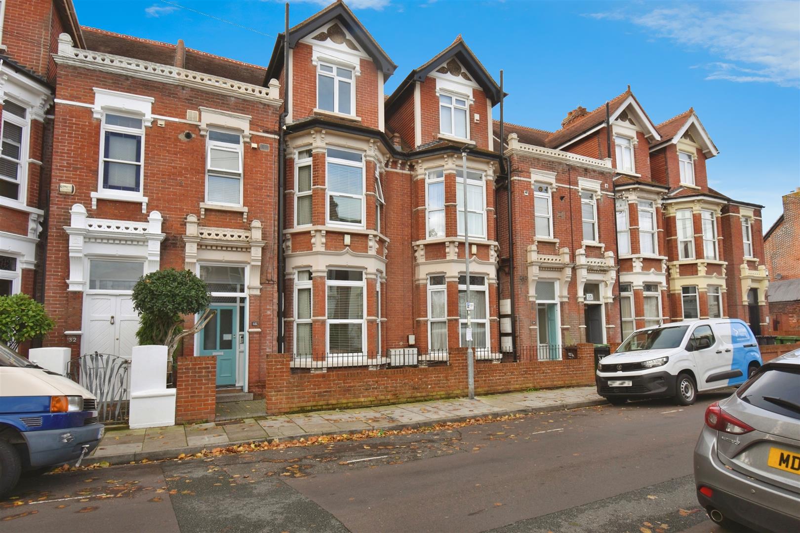 Flat Wimbledon Park Road in Portsmouth