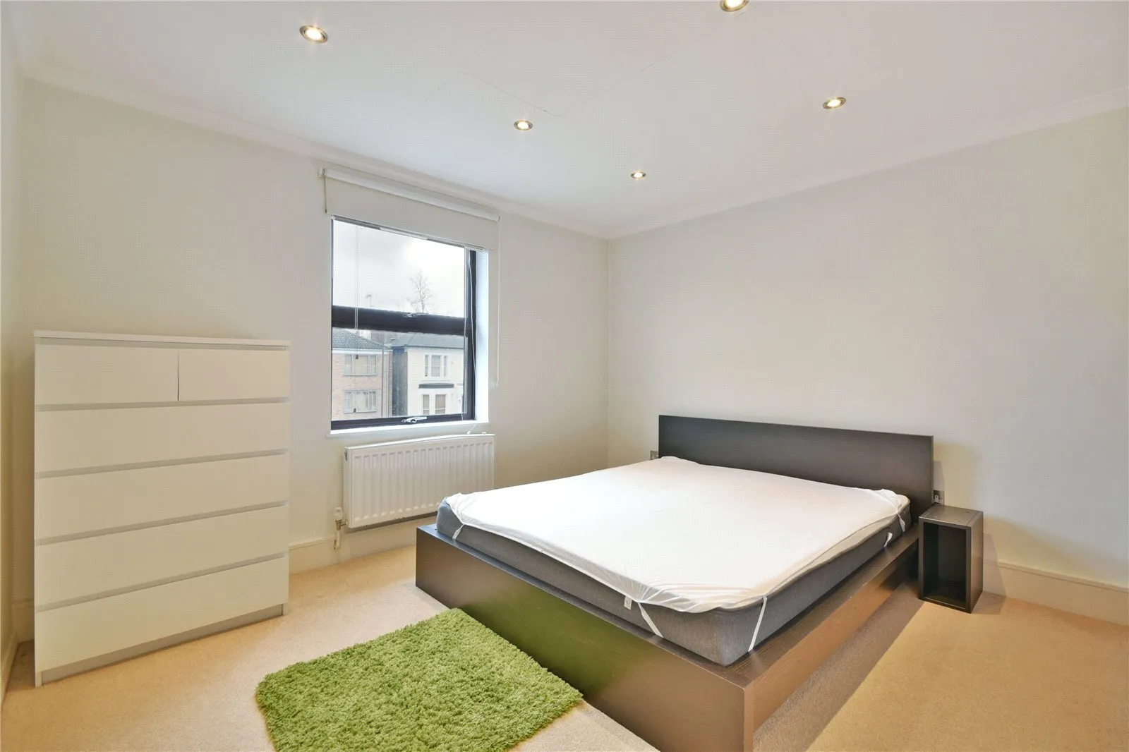 Flat Cavendish Road in Greater London