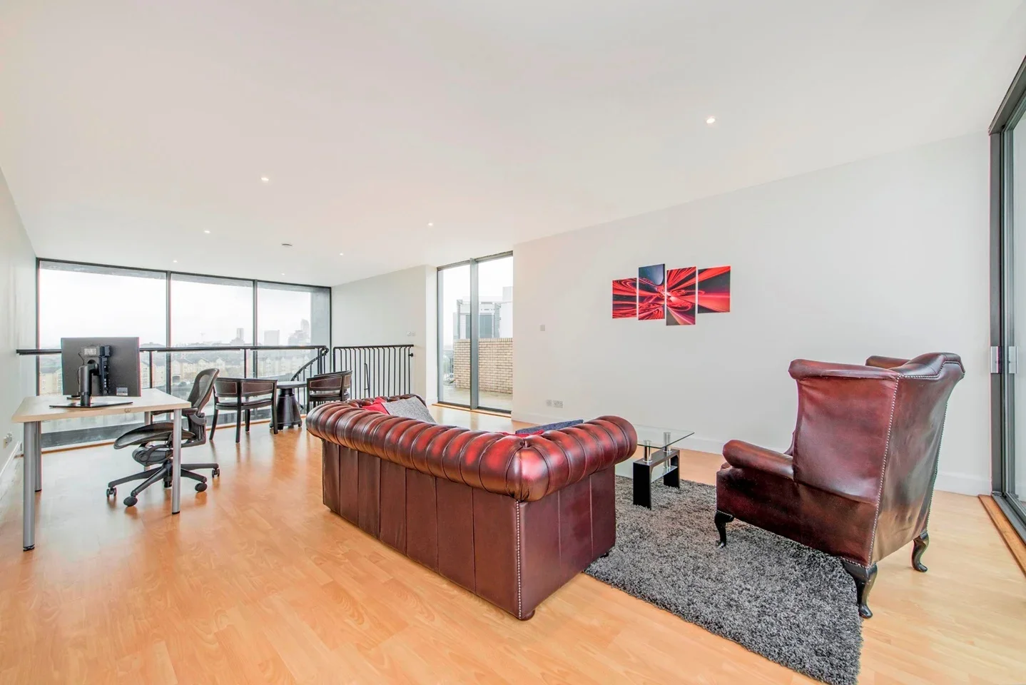 Flat Selsdon Way in Greater London