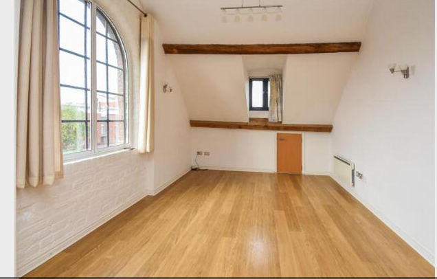 Flat Albion Street in Wolverhampton