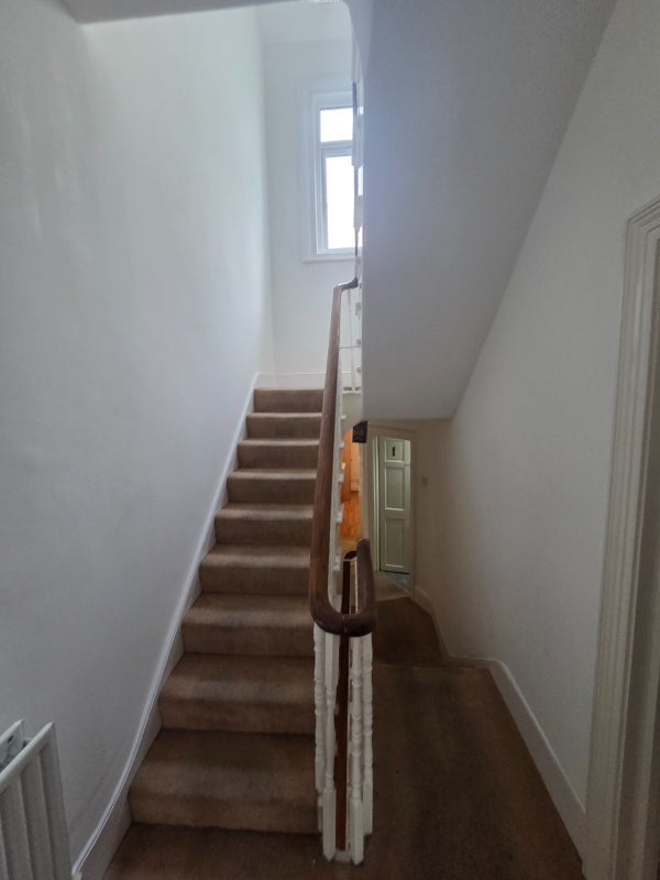 Room Ellison Road in Greater London