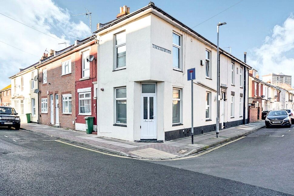 Flat Drummond Road in Portsmouth