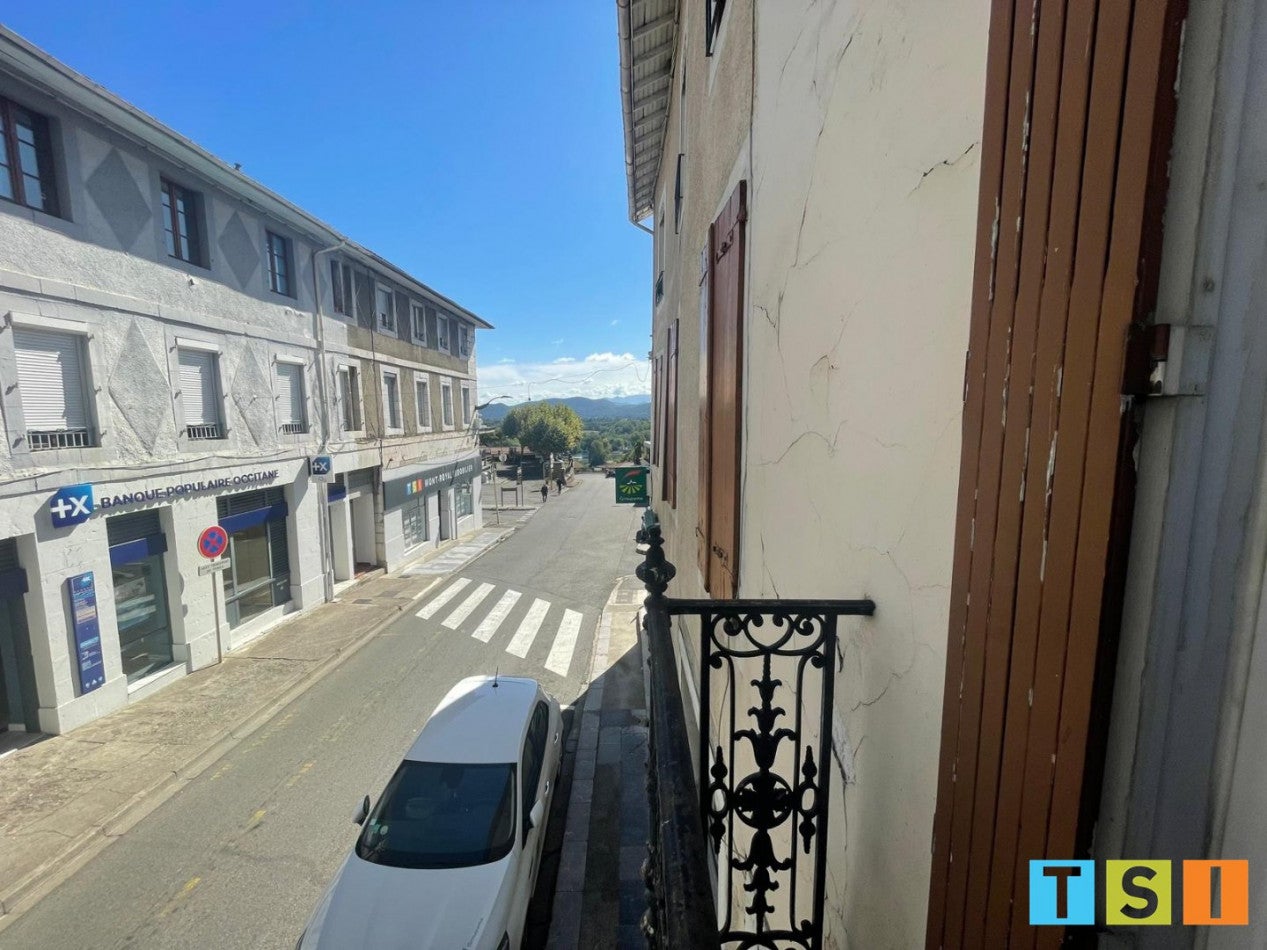 Flat Rue des Sallières in Ausson