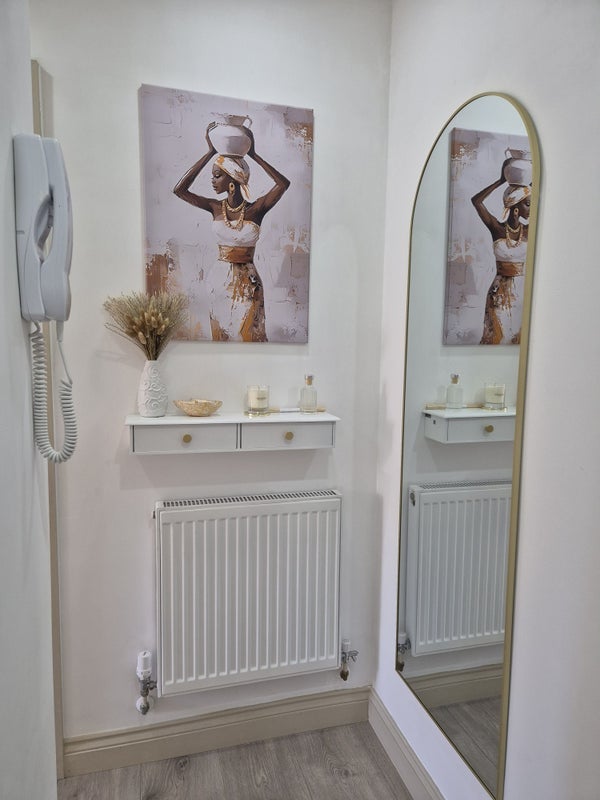 Room Northampton Road in Greater London