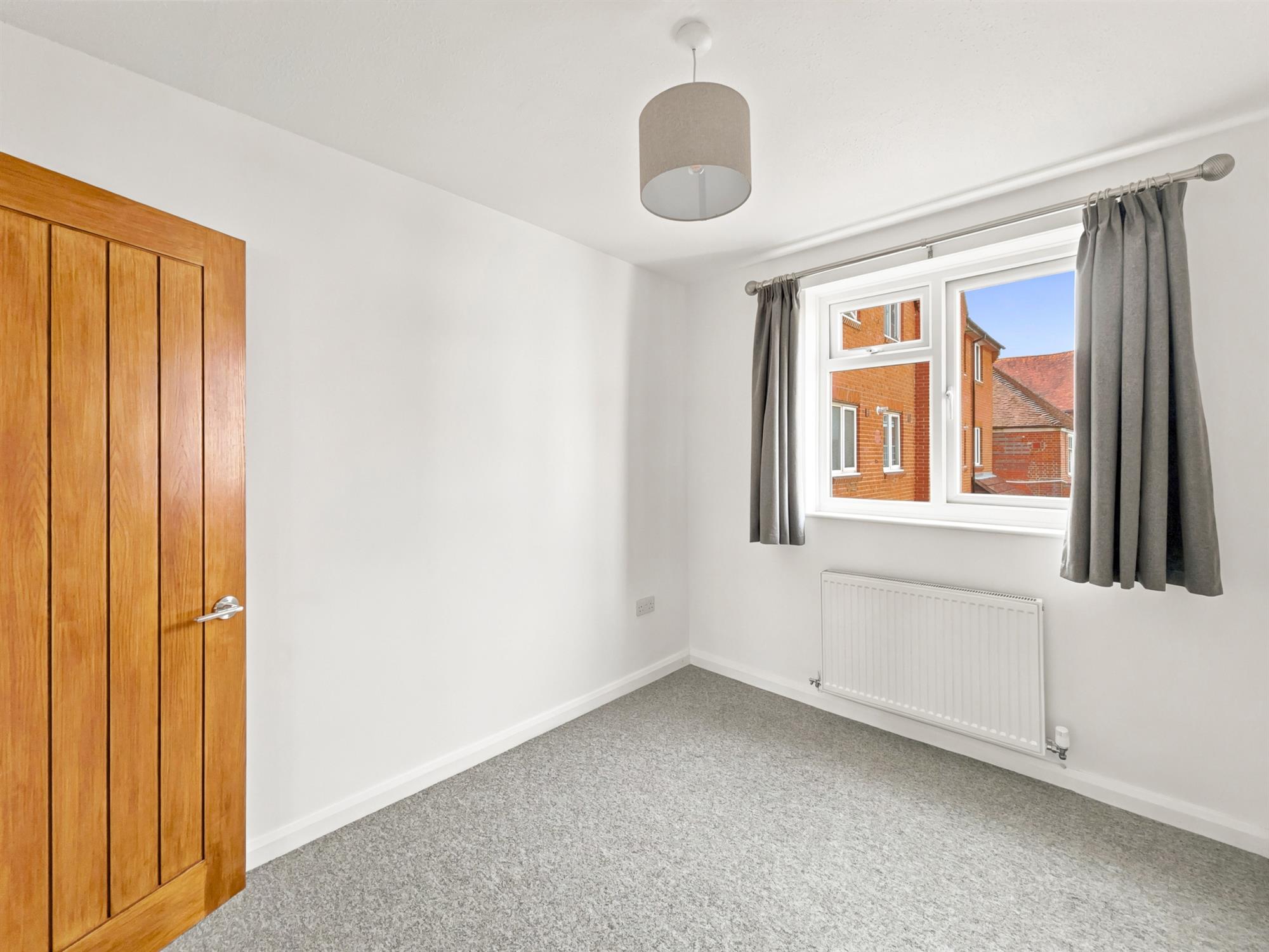 Flat Madison Court in Fareham