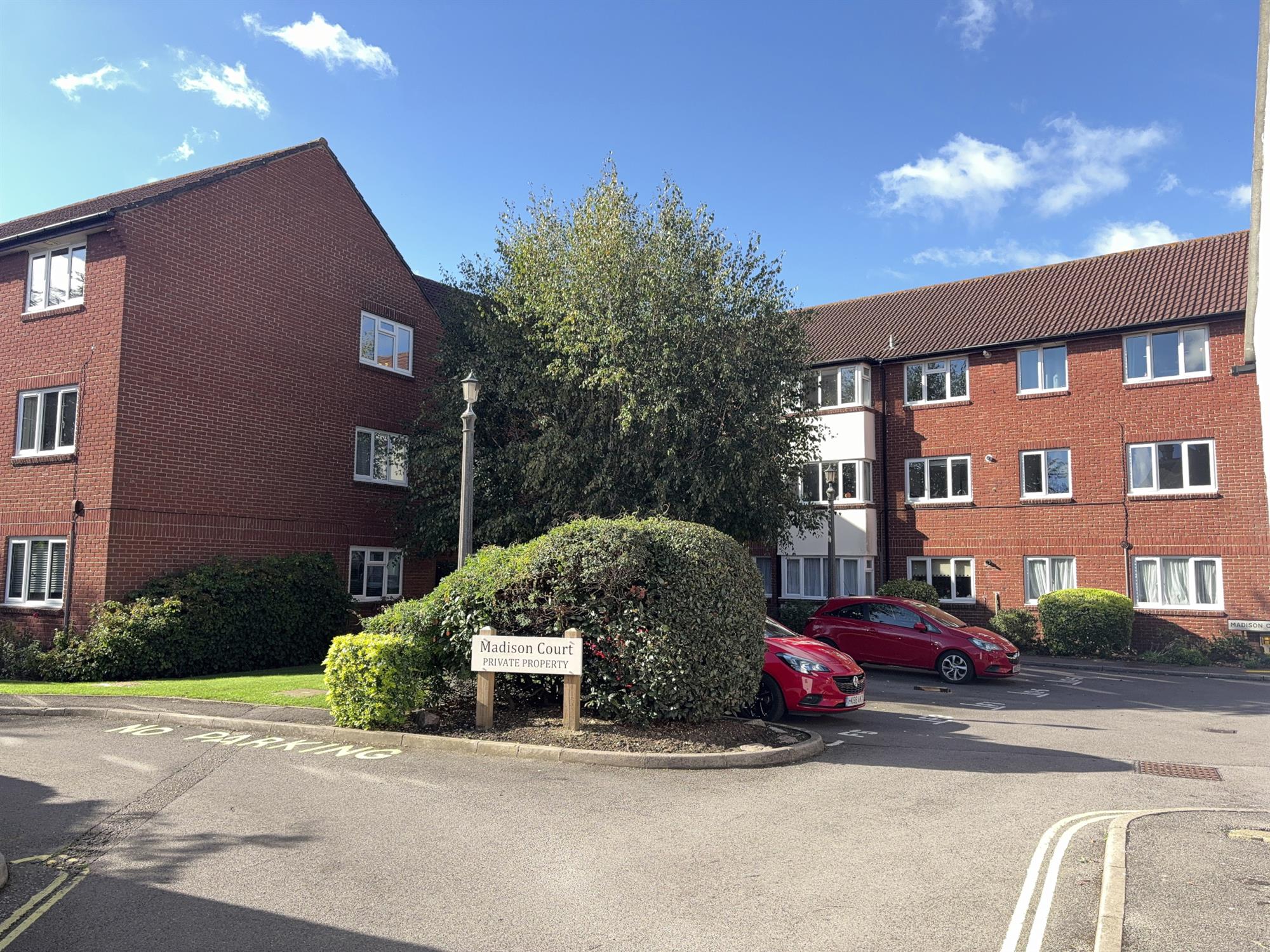 Flat Madison Court in Fareham